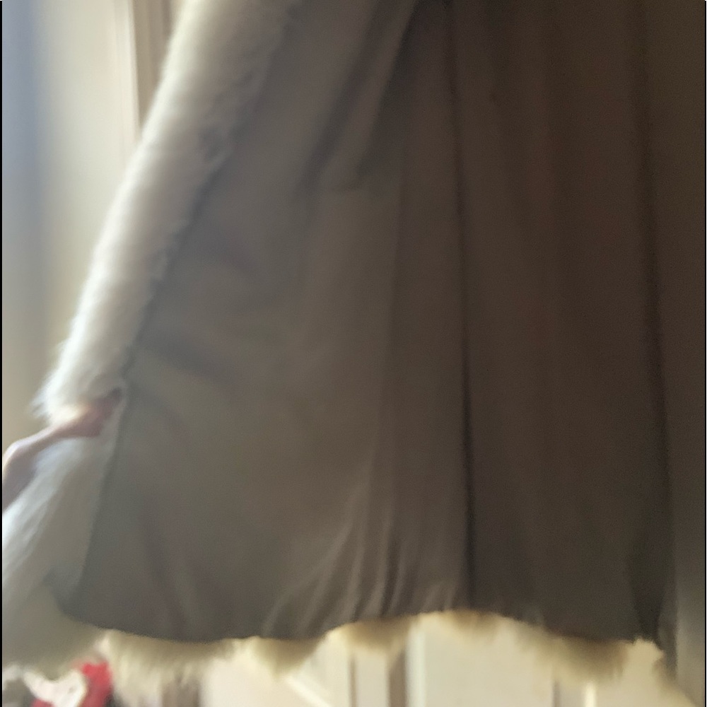 COPY - SILVER FOX FUR COAT - Picture 10 of 16